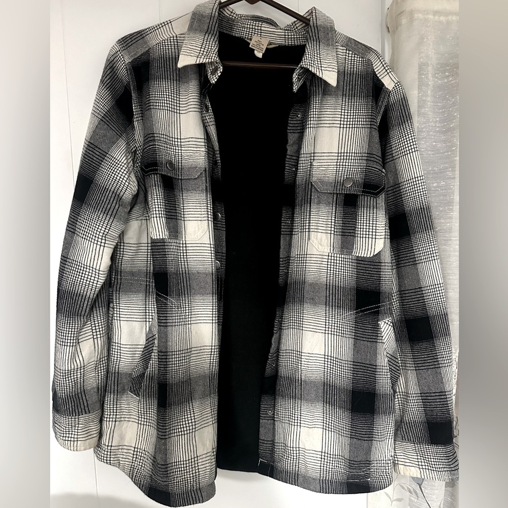 Duluth Button Up